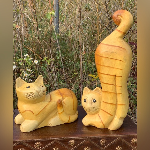 Set of 2 Artisan Folk Art Carved Solid Wooden Vintage Striped Cat Figurines - Picture 8 of 16